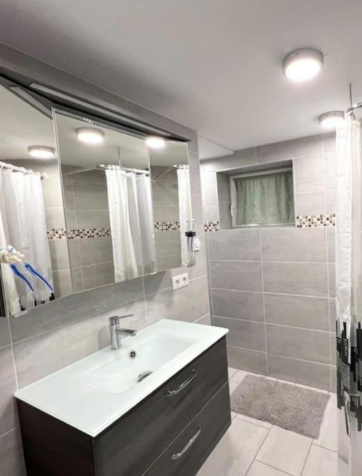 Wohnung Mit Stil Im Herzen Tirols Thaur Exterior foto